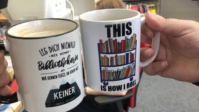 Tasse Bibliothekarin